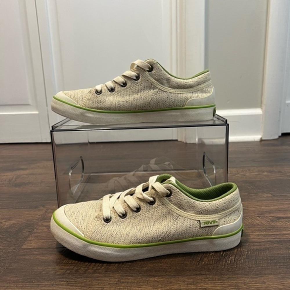 Teva Freewheel Canvas Fashion Sneakers Size Women’s 7 Color Cream And Green